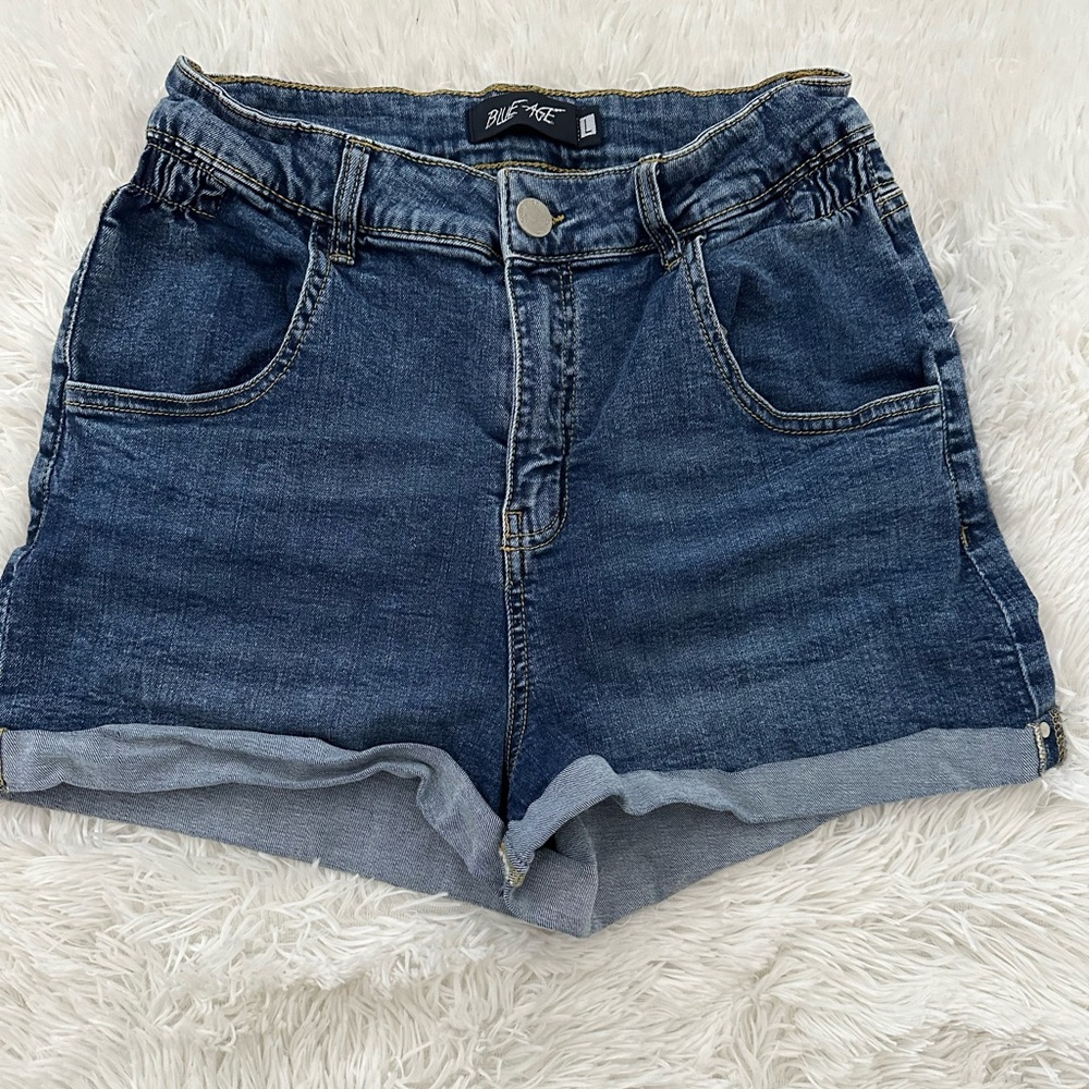 Denim shorts high waisted
